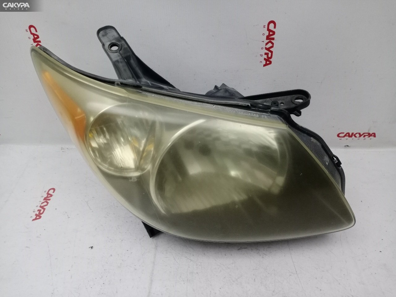 Фара правая Toyota Voltz ZZE137 2ZZ-GE 01-14: купить в Сакура Красноярск.