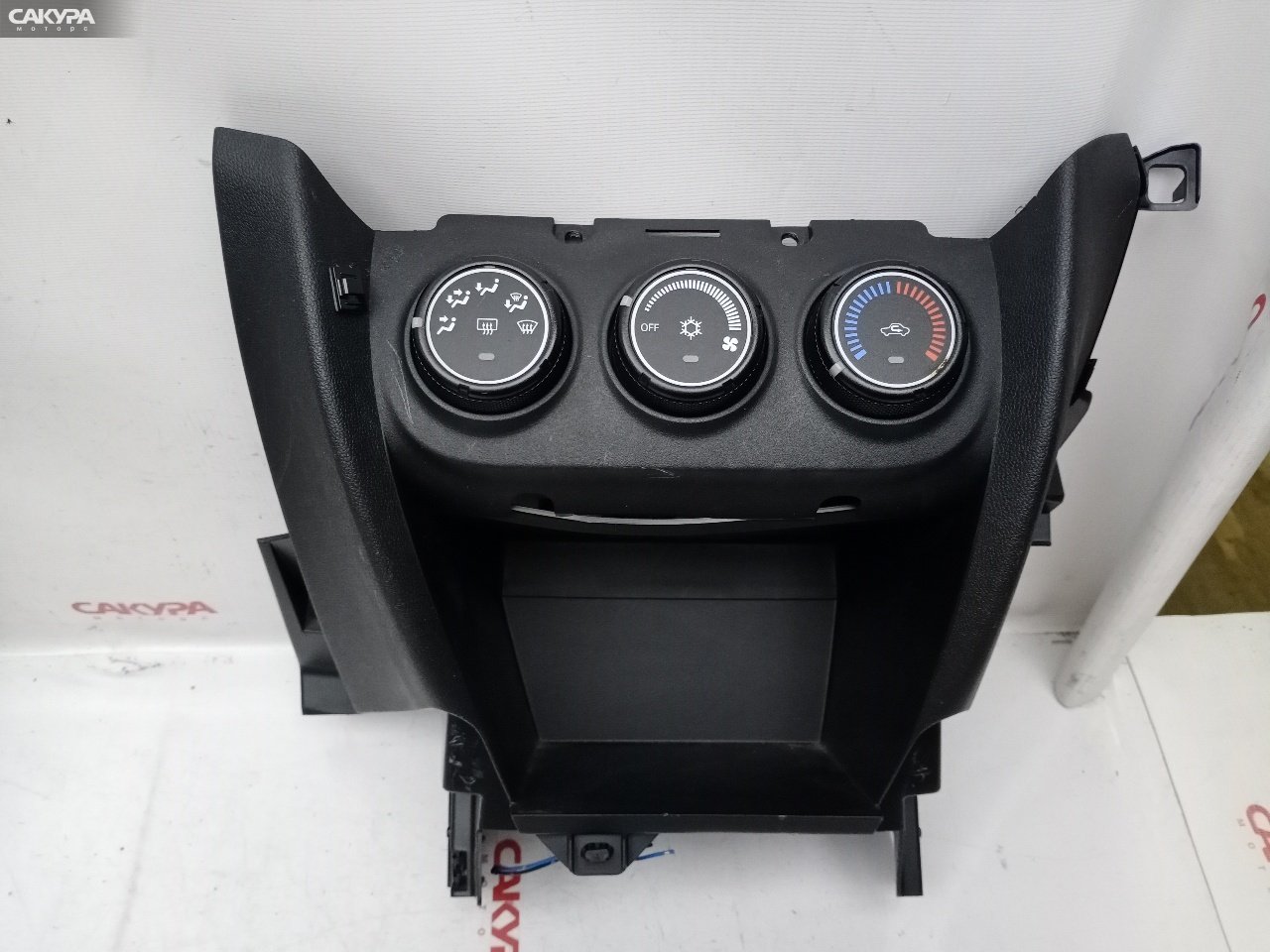 Блок управления климат-контролем Mitsubishi RVR GA3W 4B10: купить в Сакура Красноярск.