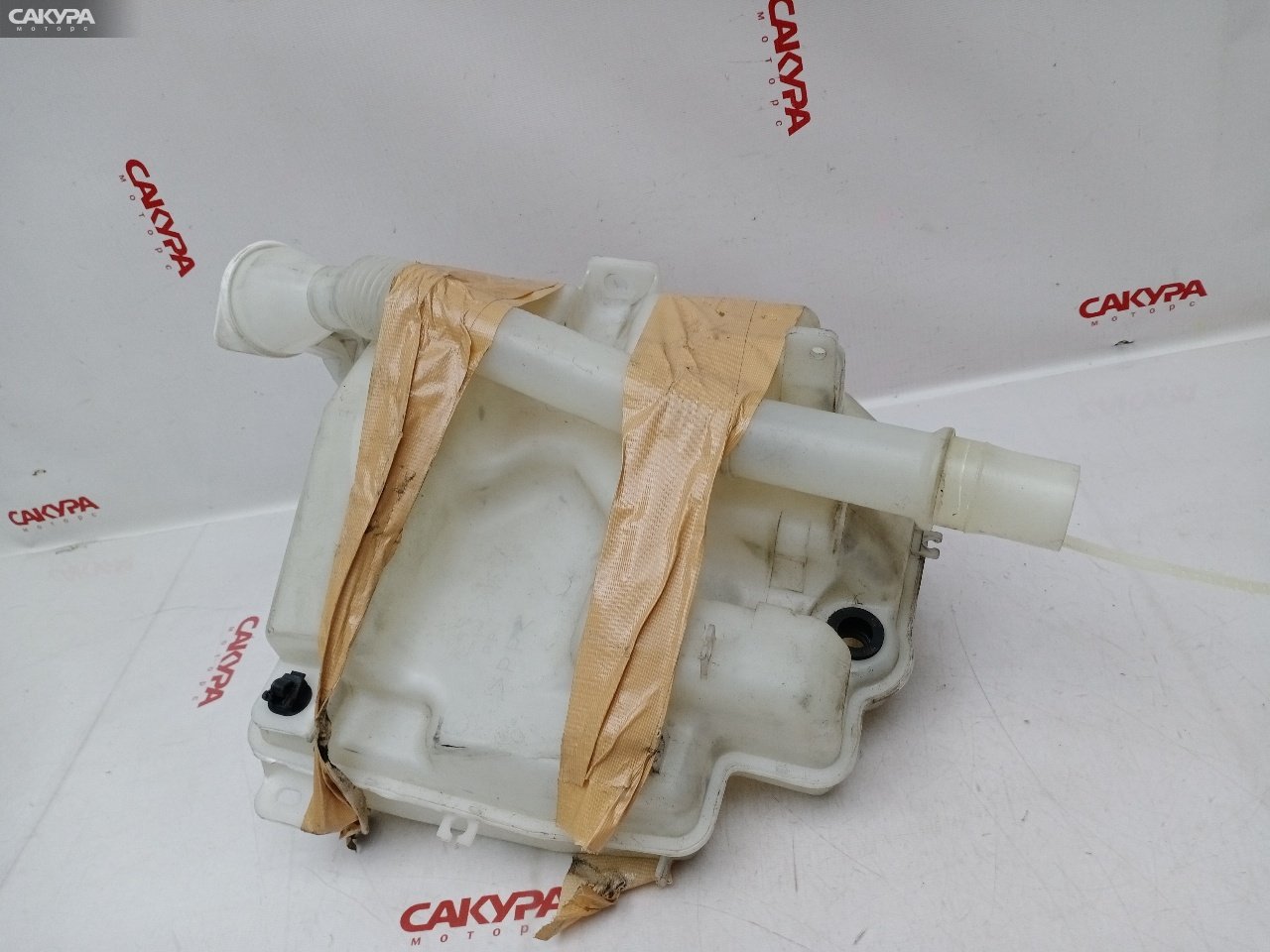 Бачок омывателя Mitsubishi RVR GA3W 4B10: купить в Сакура Красноярск.