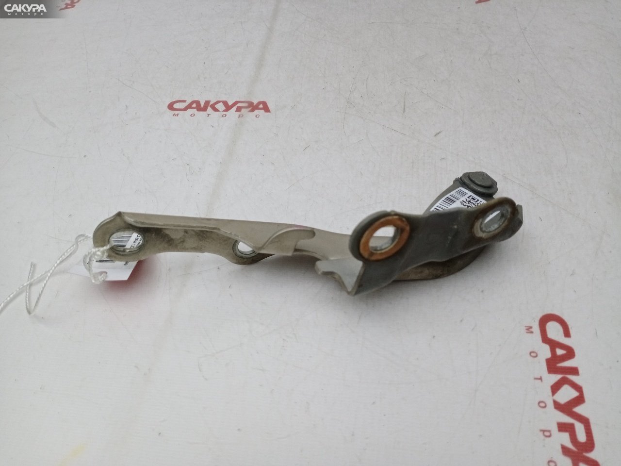 Кронштейн капота левый Toyota RAV4 ZCA26W 1ZZ-FE: купить в Сакура Красноярск.