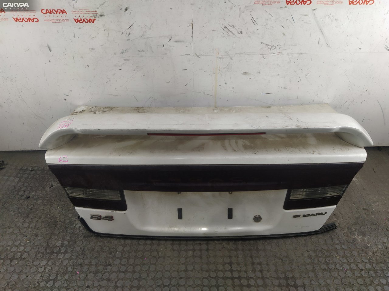 Крышка багажника Subaru Legacy BE5 EJ204: купить в Сакура Красноярск.