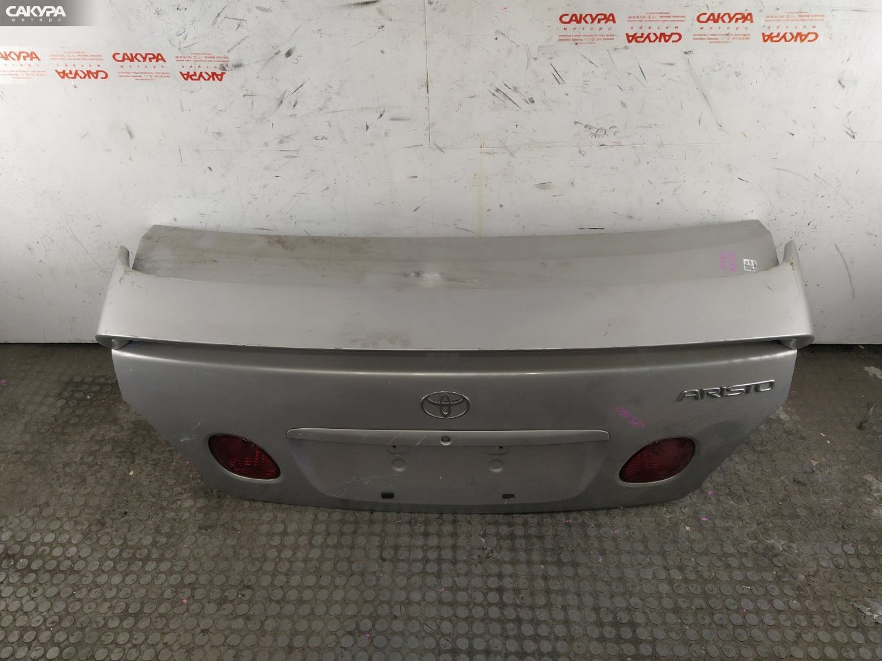 Крышка багажника Toyota Aristo JZS160 2JZ-GE: купить в Сакура Красноярск.