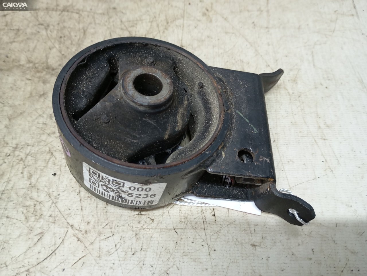 Подушка двигателя передняя левая Toyota Vitz SCP10 1SZ-FE: купить в Сакура Красноярск.
