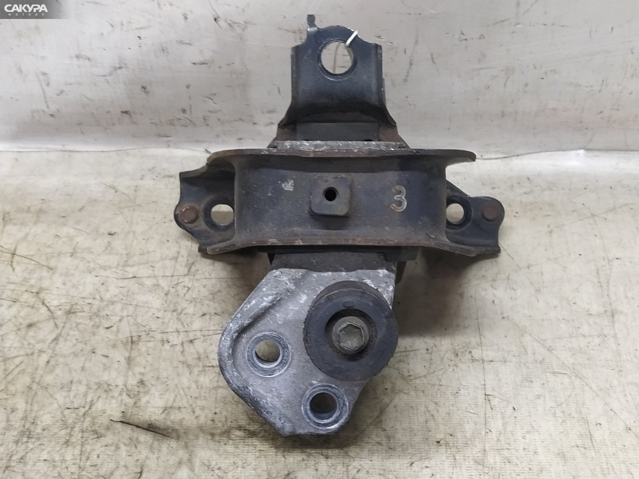 Подушка двигателя правая Toyota Vitz NCP10 2NZ-FE: купить в Сакура Красноярск.