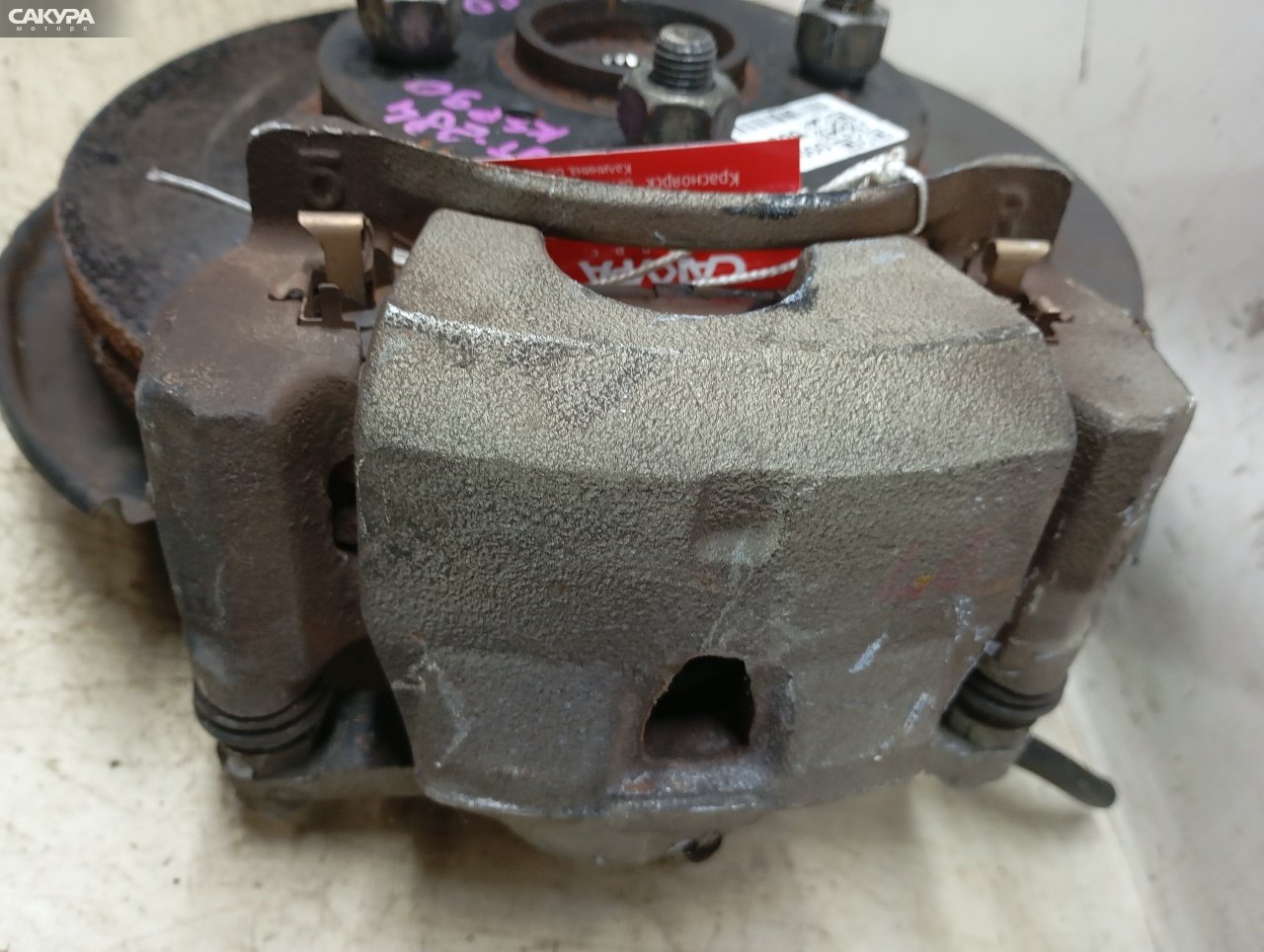 Ступица передняя правая Toyota Vitz KSP90 1KR-FE: купить в Сакура Красноярск.
