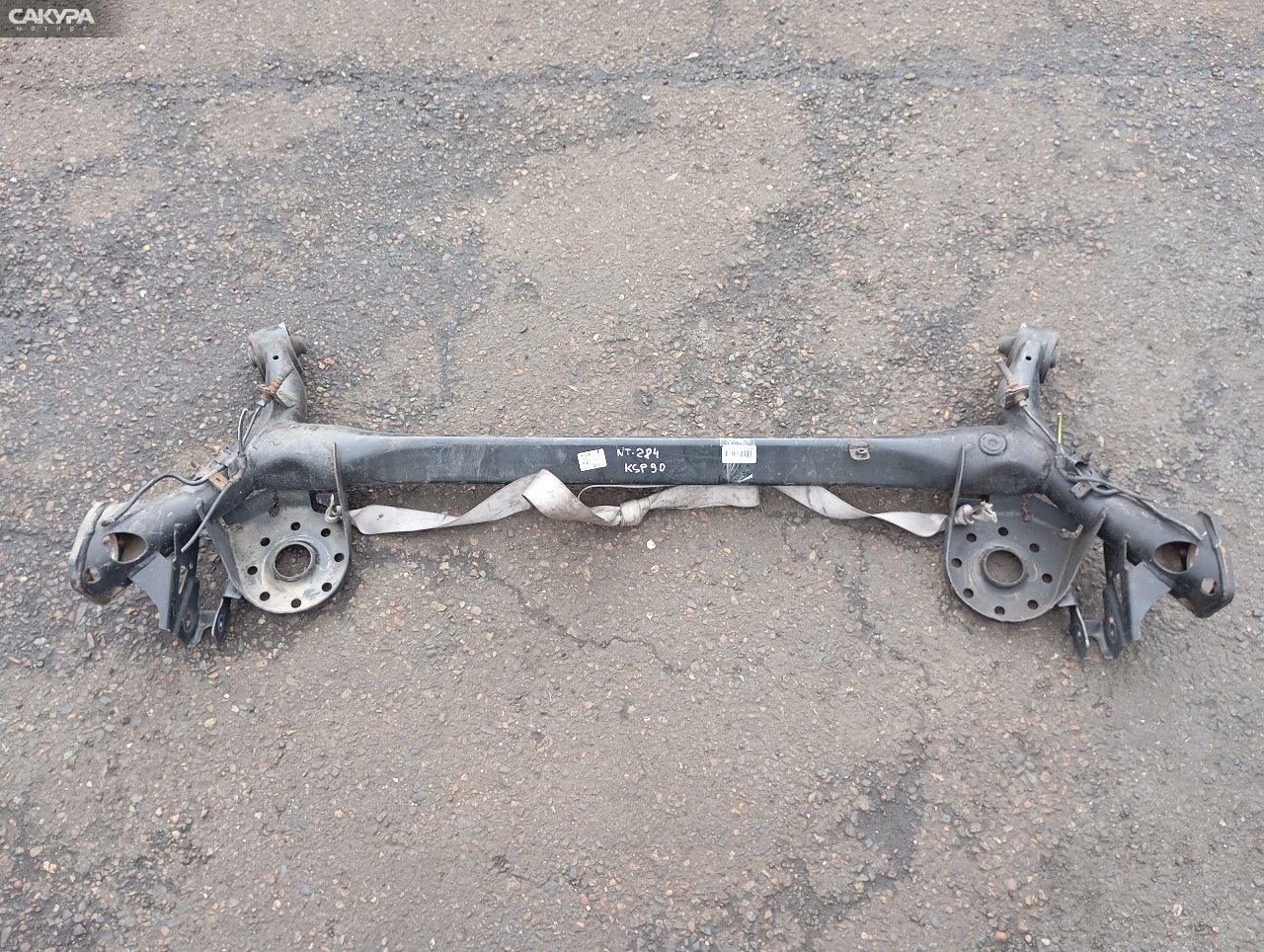 Балка поперечная задняя Toyota Vitz KSP90 1KR-FE: купить в Сакура Красноярск.