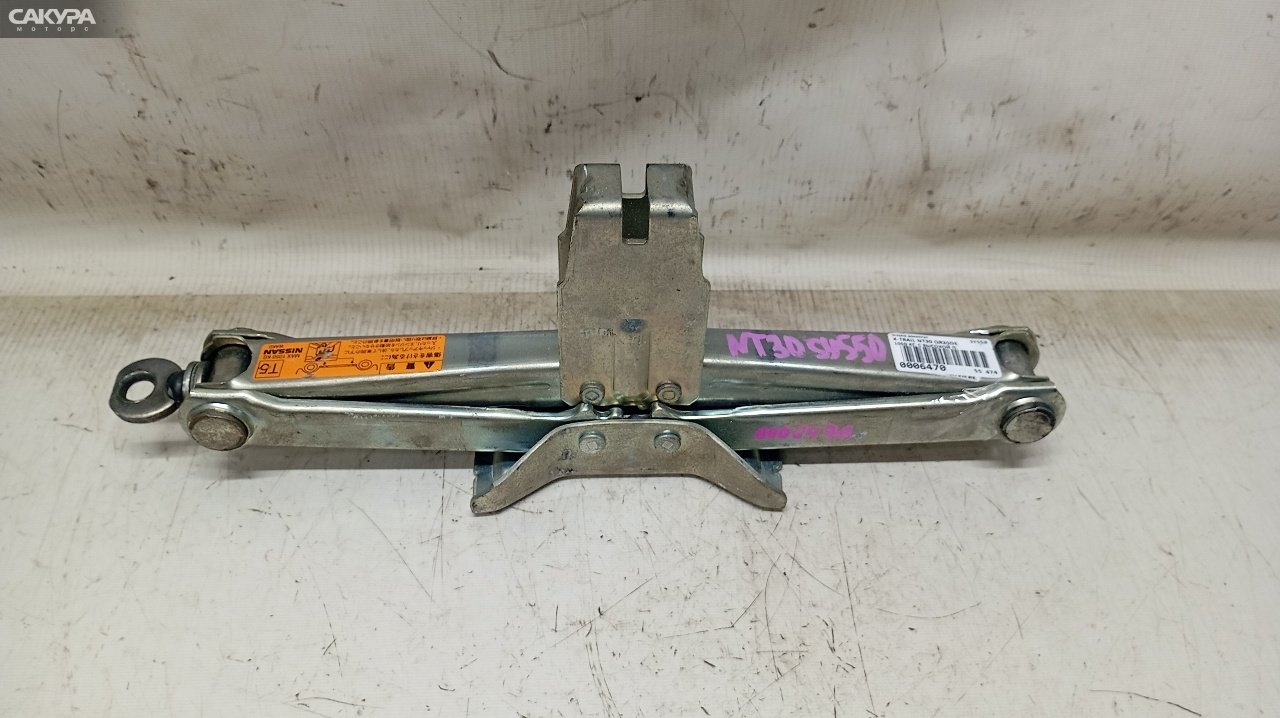 Домкрат Nissan X-TRAIL NT30 QR20DE: купить в Сакура Красноярск.