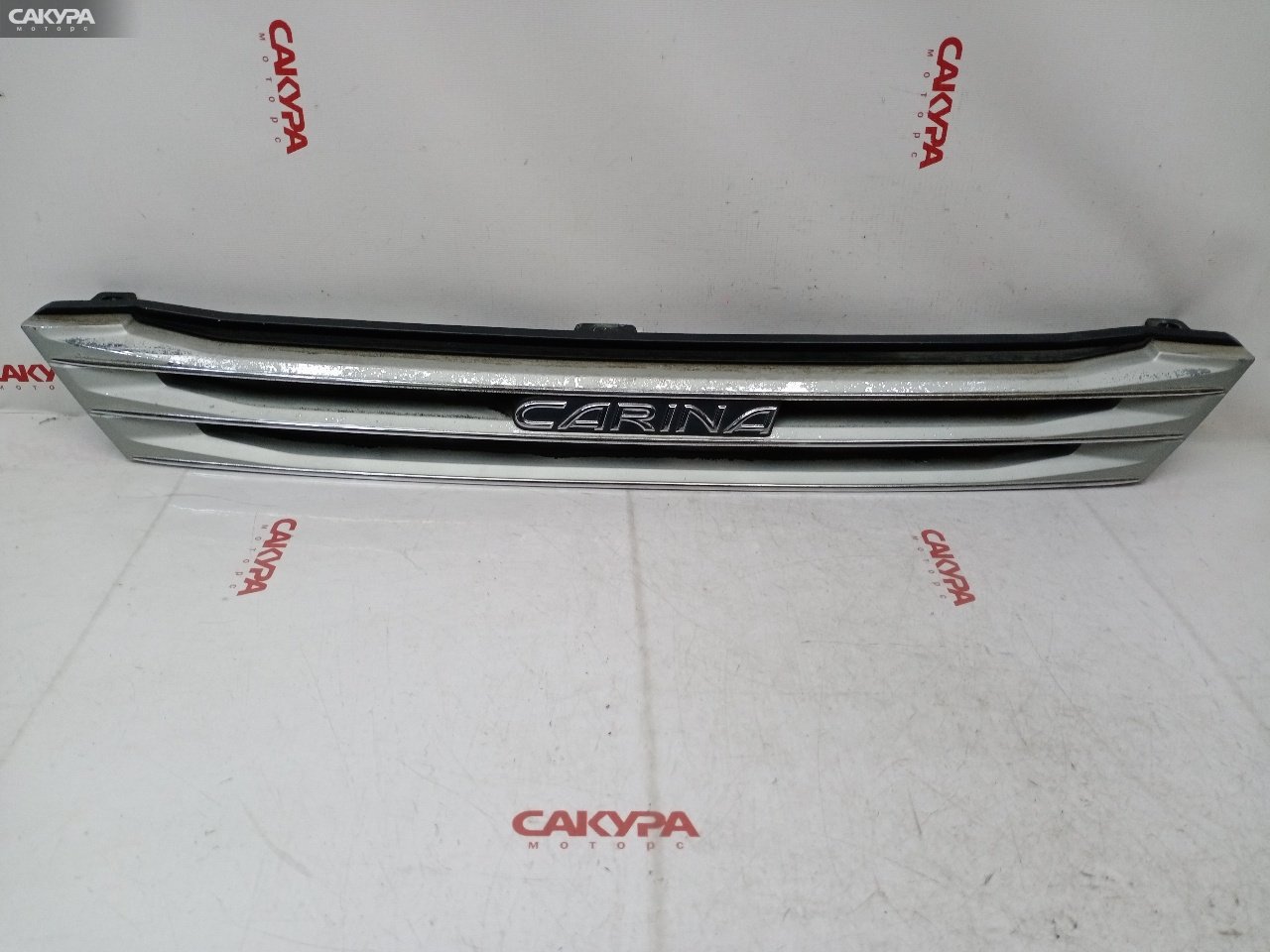 Решетка радиатора Toyota Carina AT212 5A-FE: купить в Сакура Красноярск.