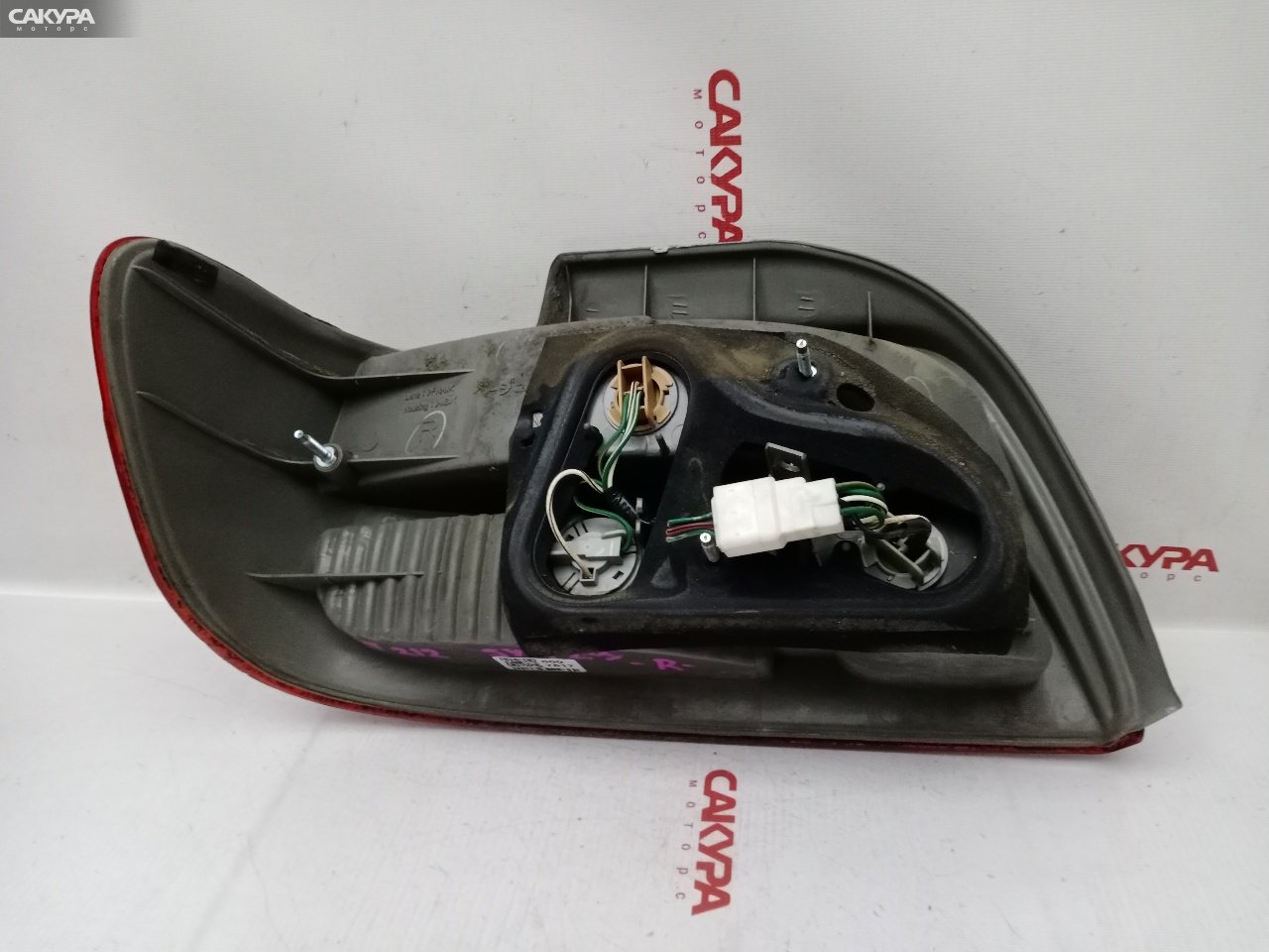 Фонарь стоп-сигнала правый Toyota Carina AT212 5A-FE 20-405: купить в Сакура Красноярск.