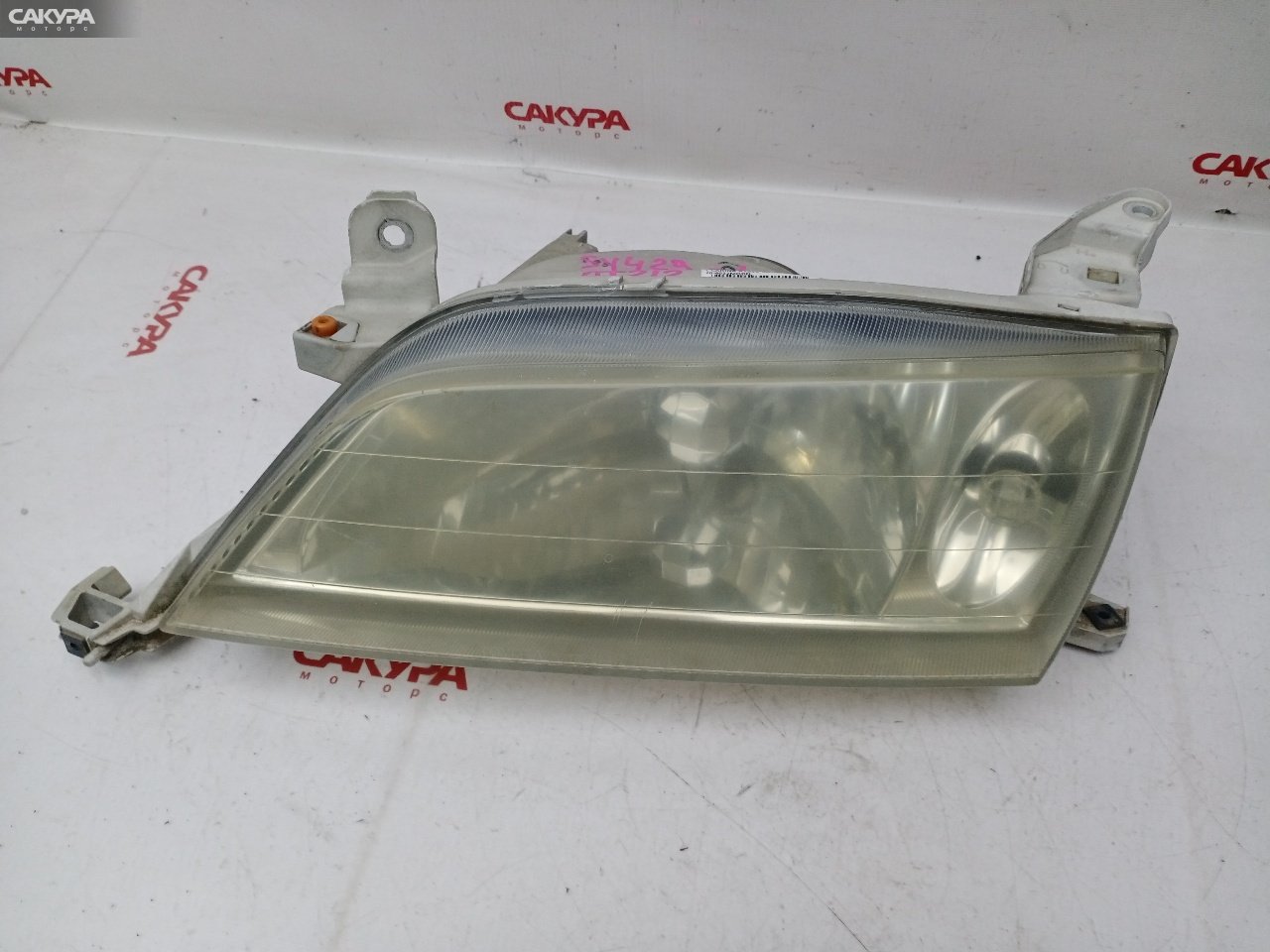 Фара левая Toyota Carina AT212 5A-FE 20-402: купить в Сакура Красноярск.