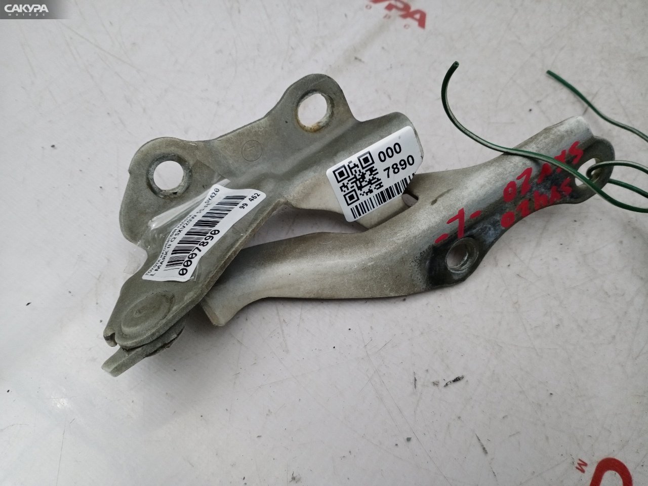 Кронштейн капота левый Toyota Mark II Qualis SXV20W 5S-FE: купить в Сакура Красноярск.