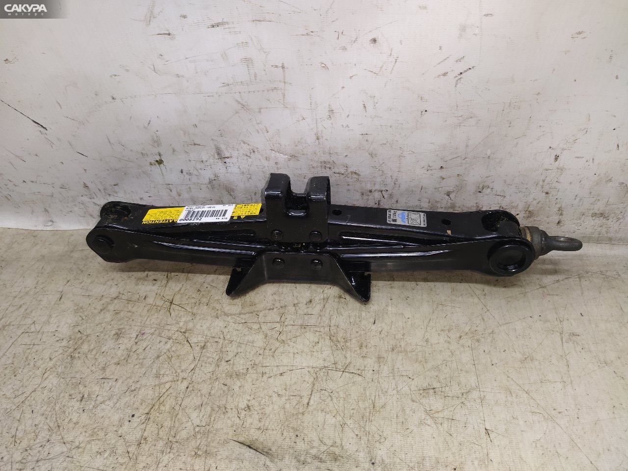 Домкрат Toyota Wish ZNE10G 1ZZ-FE: купить в Сакура Красноярск.