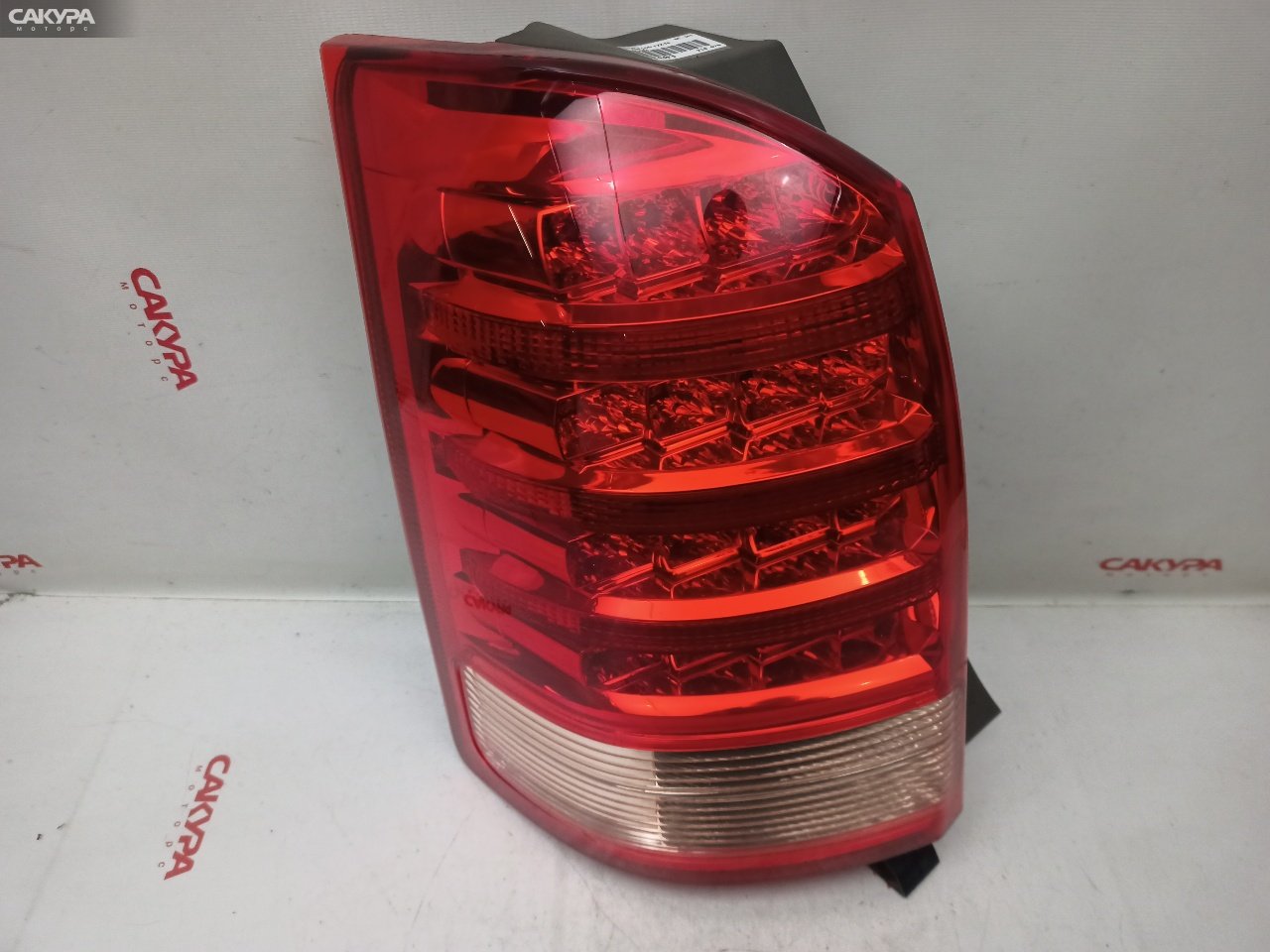 Фонарь стоп-сигнала левый Toyota Wish ZNE10G 1ZZ-FE 68-14: купить в Сакура Красноярск.