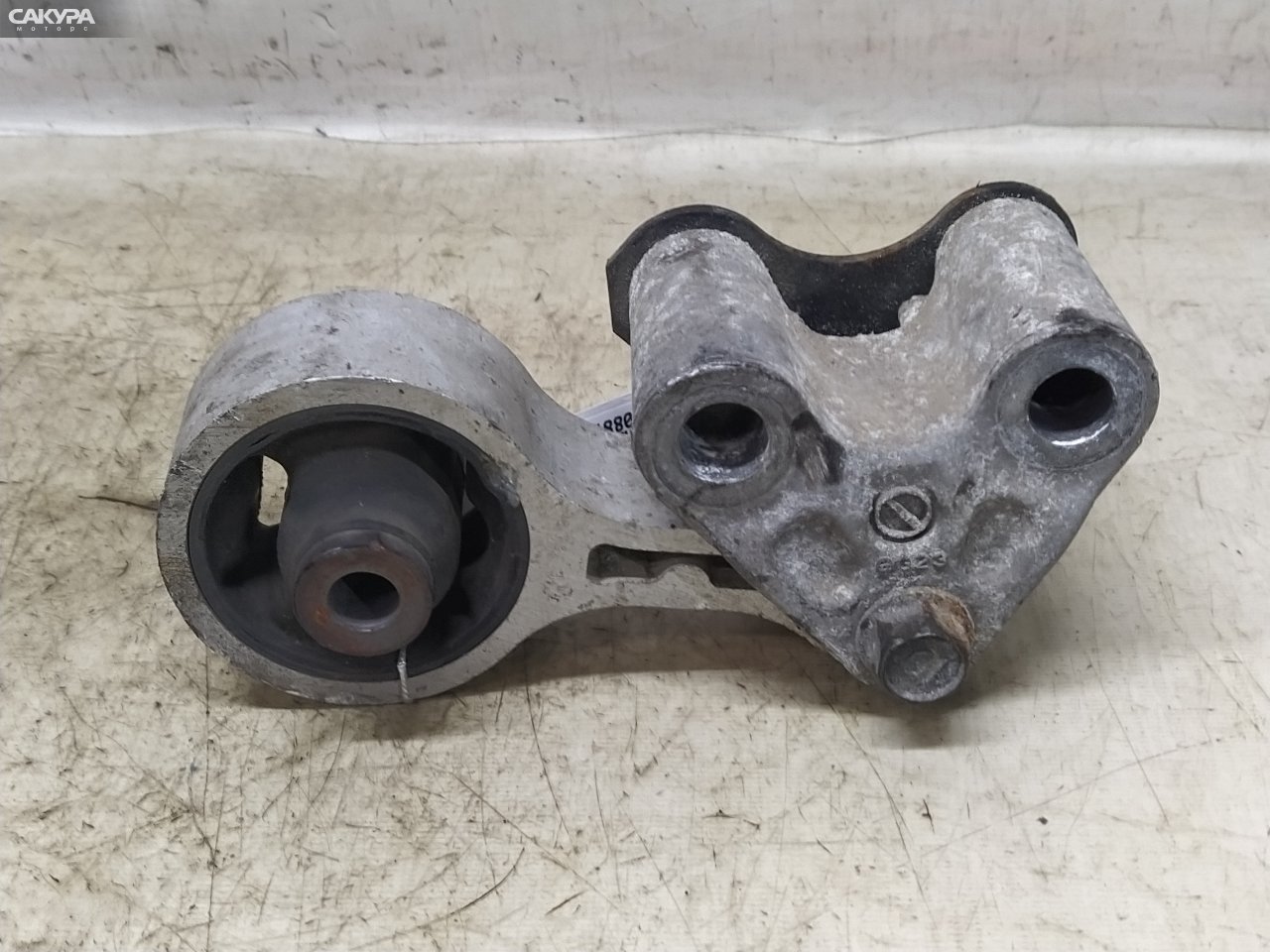 Подушка двигателя задняя Mazda Atenza GY3W L3-VE: купить в Сакура Красноярск.
