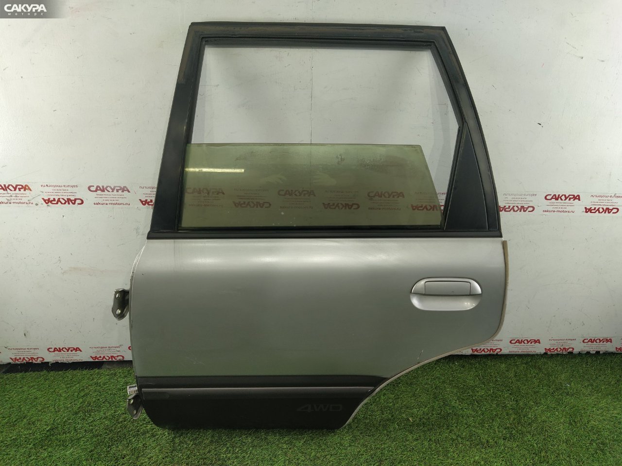 Дверь боковая задняя левая Nissan Wingroad WFNY10 GA15DE: купить в Сакура Красноярск.