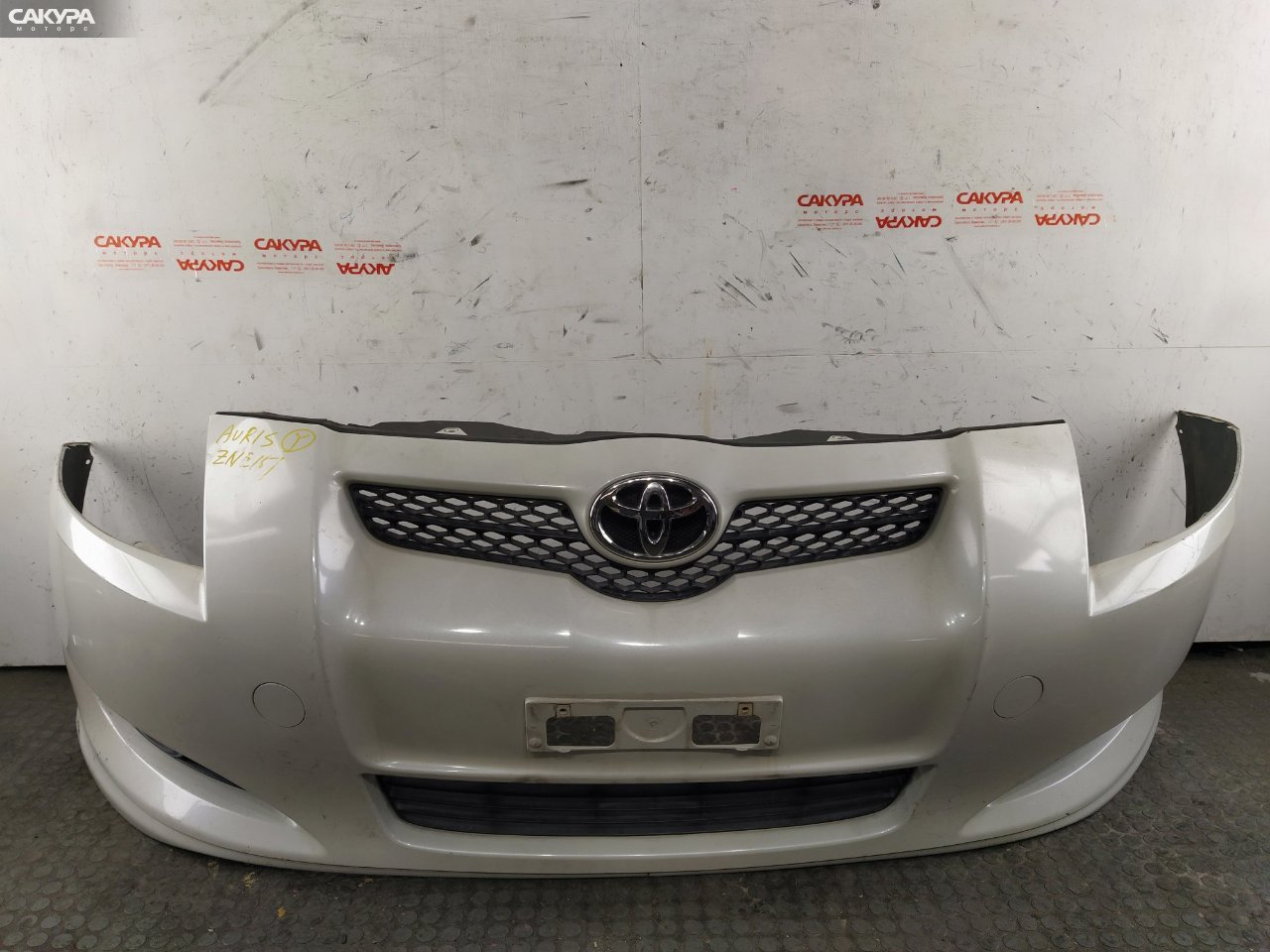 Бампер передний Toyota Auris NZE151 1NZ-FE: купить в Сакура Красноярск.