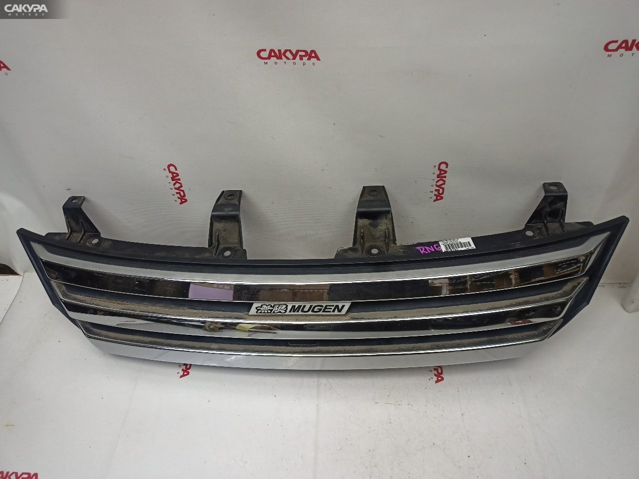 Решетка радиатора Honda Stream RN6 R18A: купить в Сакура Красноярск.