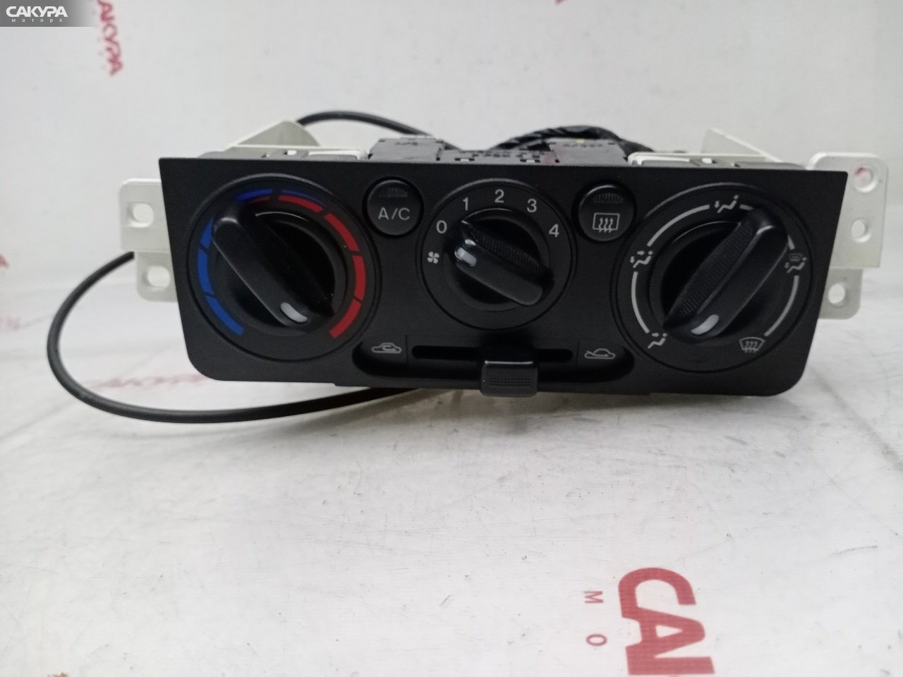 Блок управления климат-контролем Mazda Demio DW3W B3E: купить в Сакура Красноярск.