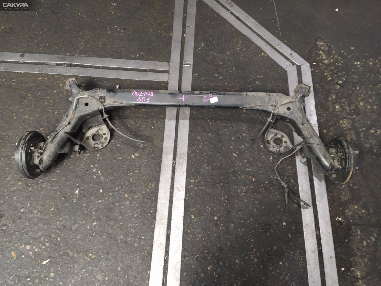 Балка поперечная задняя Honda FIT GD1 L13A: купить в Сакура Красноярск.