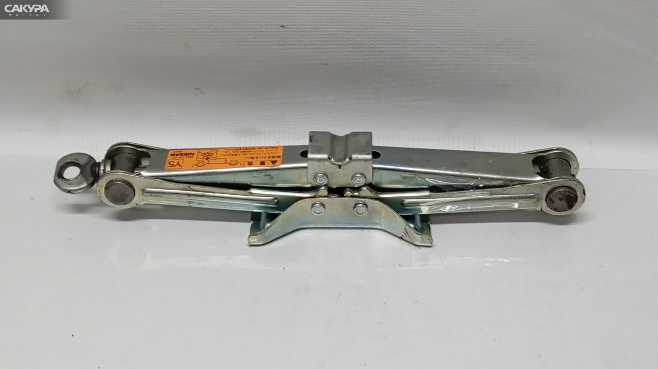 Домкрат Nissan March AK12 CR12DE: купить в Сакура Красноярск.