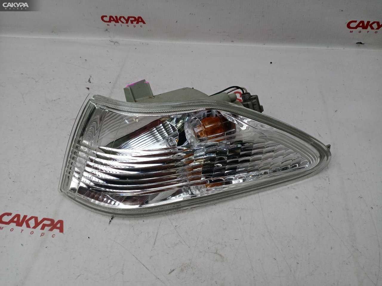 Габарит левый Toyota Carina AT211 7A-FE 20-403: купить в Сакура Красноярск.