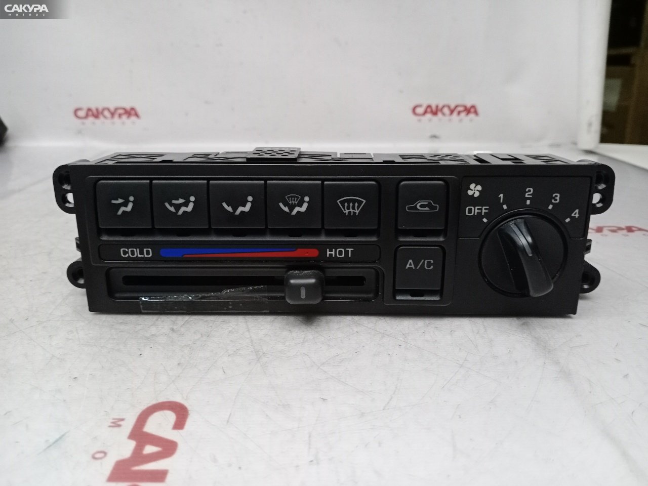 Блок управления климат-контролем Nissan Bluebird EU14 SR18DE: купить в Сакура Красноярск.