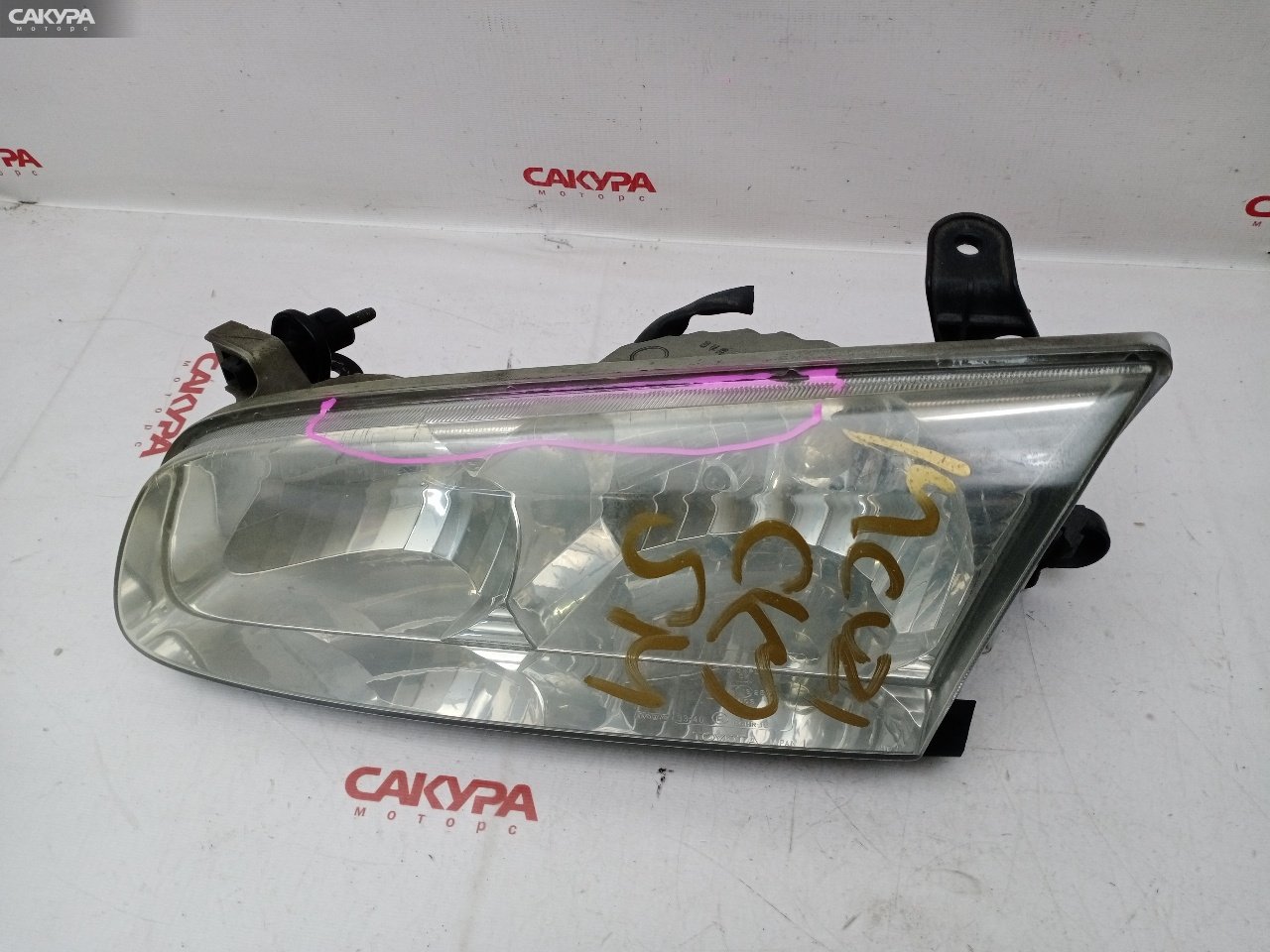 Фара левая Toyota Camry Gracia MCV21 2MZ-FE 33-40: купить в Сакура Красноярск.