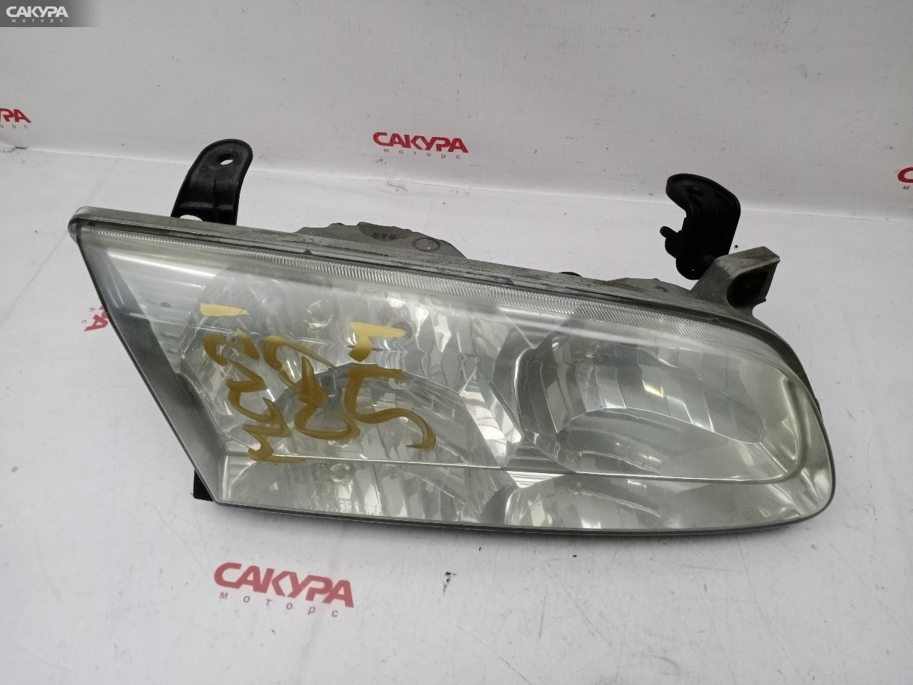 Фара правая Toyota Camry Gracia MCV21 2MZ-FE 33-40: купить в Сакура Красноярск.