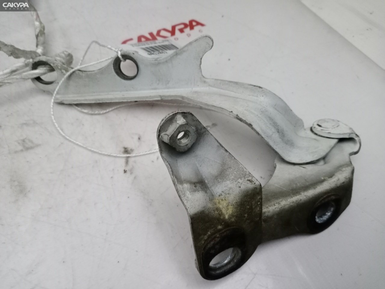 Кронштейн капота правый Toyota Corona Exiv ST182 3S-FE: купить в Сакура Красноярск.