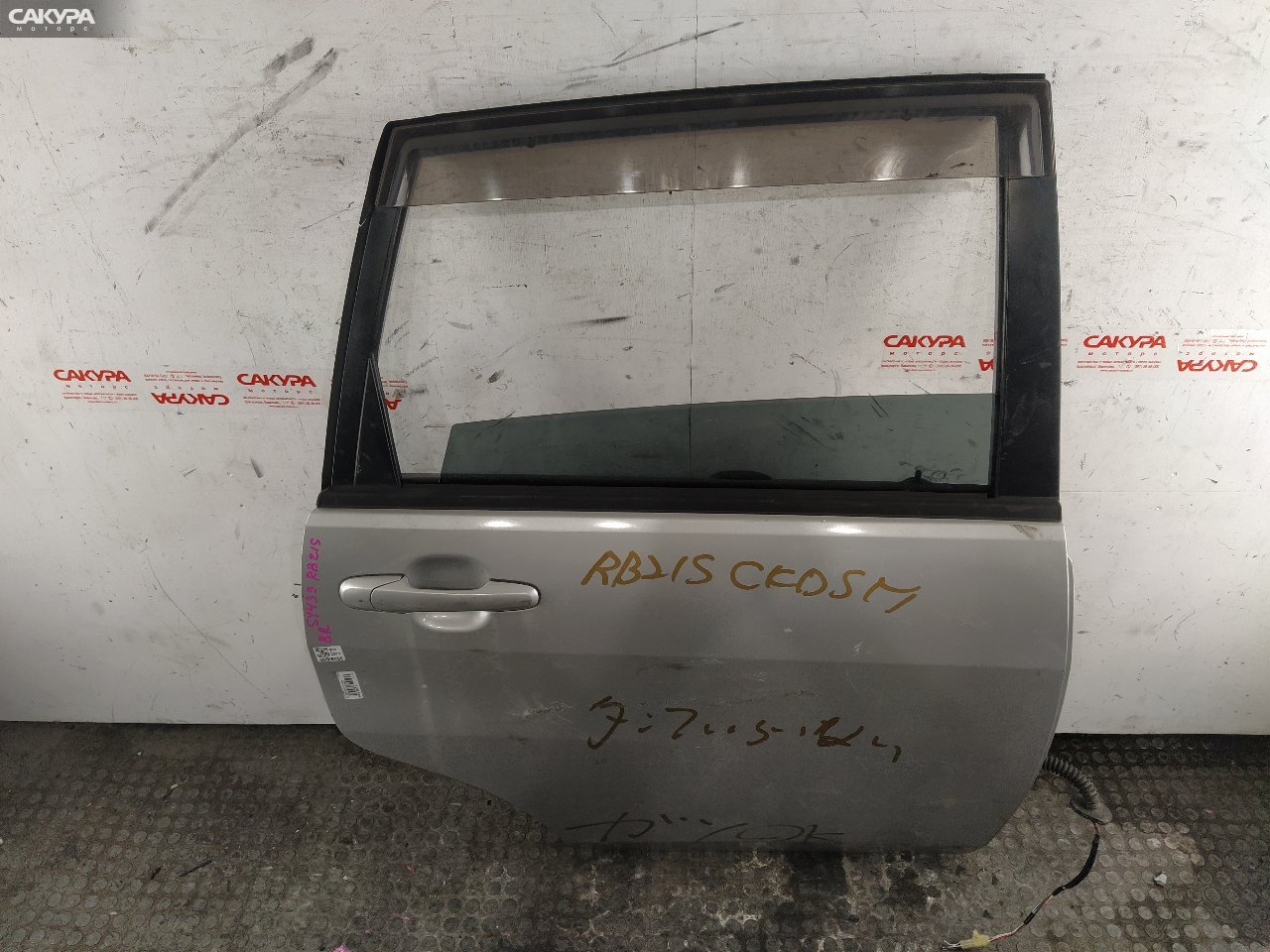 Дверь боковая задняя правая Suzuki Aerio RB21S M15A: купить в Сакура Красноярск.