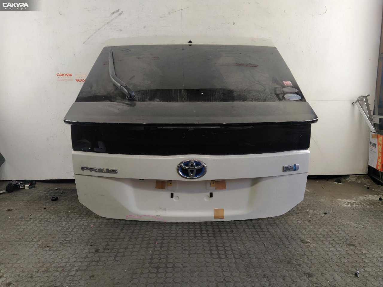 Дверь багажника Toyota Prius ZVW30 2ZR-FXE: купить в Сакура Красноярск.