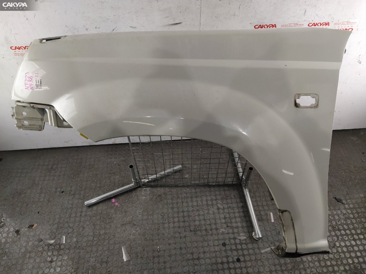 Крыло переднее левое Nissan X-TRAIL NT30 QR20DE: купить в Сакура Красноярск.