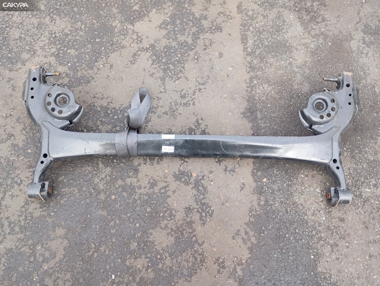 Балка поперечная задняя Toyota Platz NCP12 1NZ-FE: купить в Сакура Красноярск.
