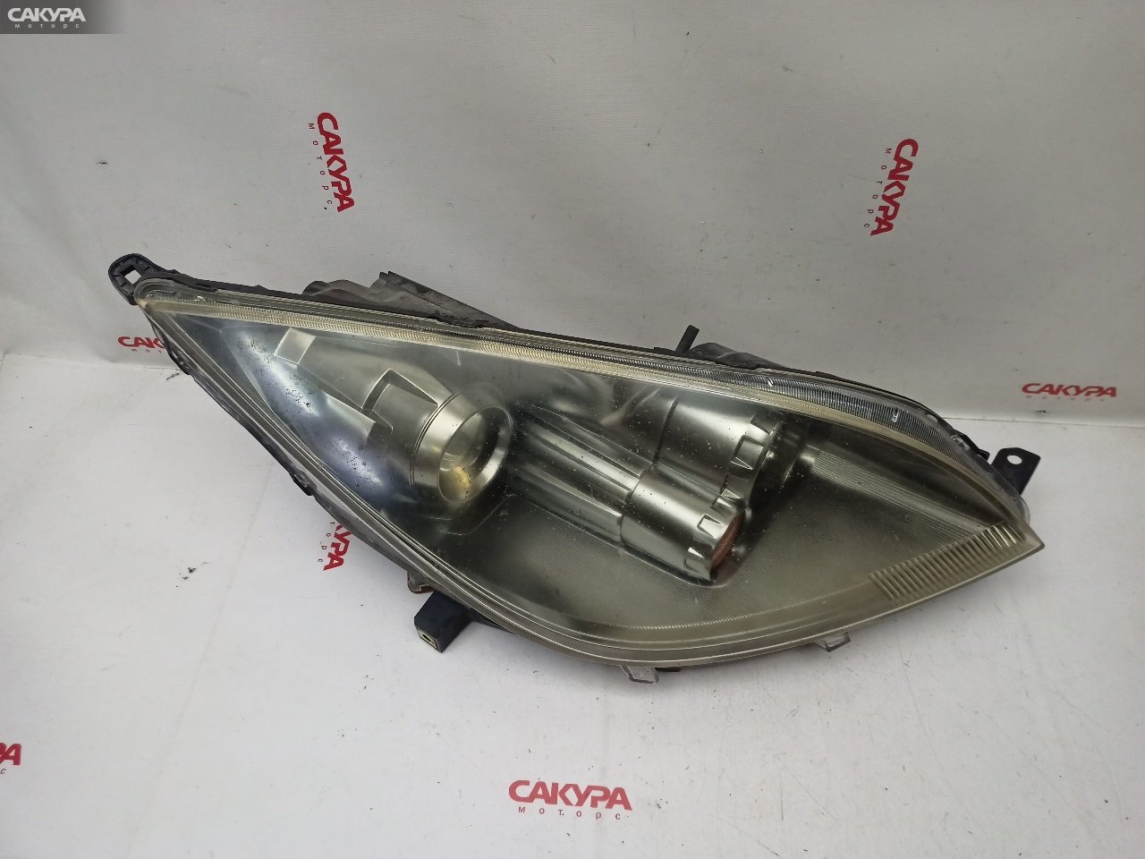 Фара правая Mitsubishi Colt Z27A 4G15T P4398: купить в Сакура Красноярск.