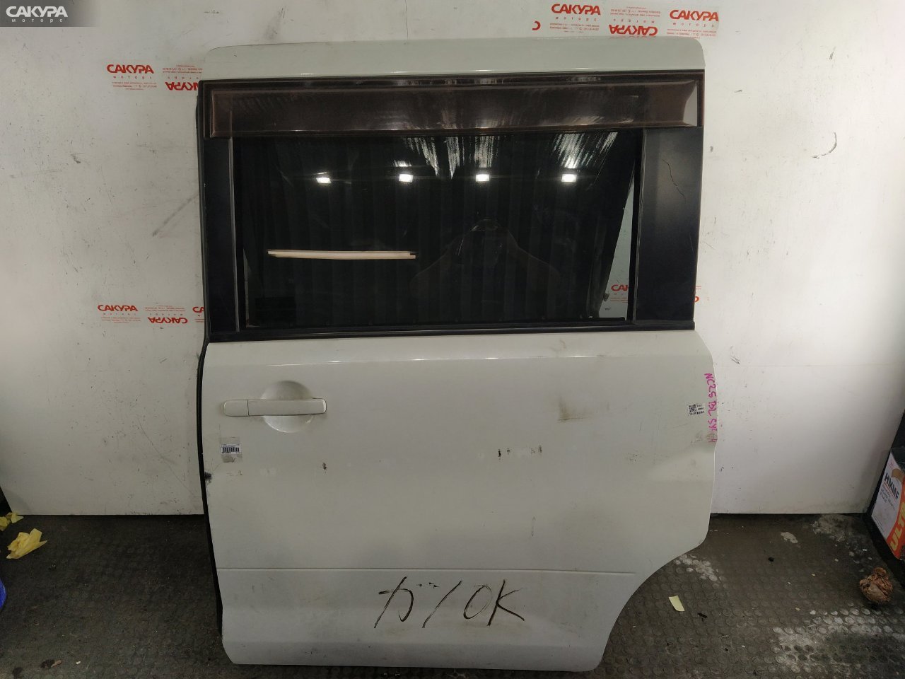 Дверь боковая задняя левая Nissan Serena NC25 MR20DE: купить в Сакура Красноярск.