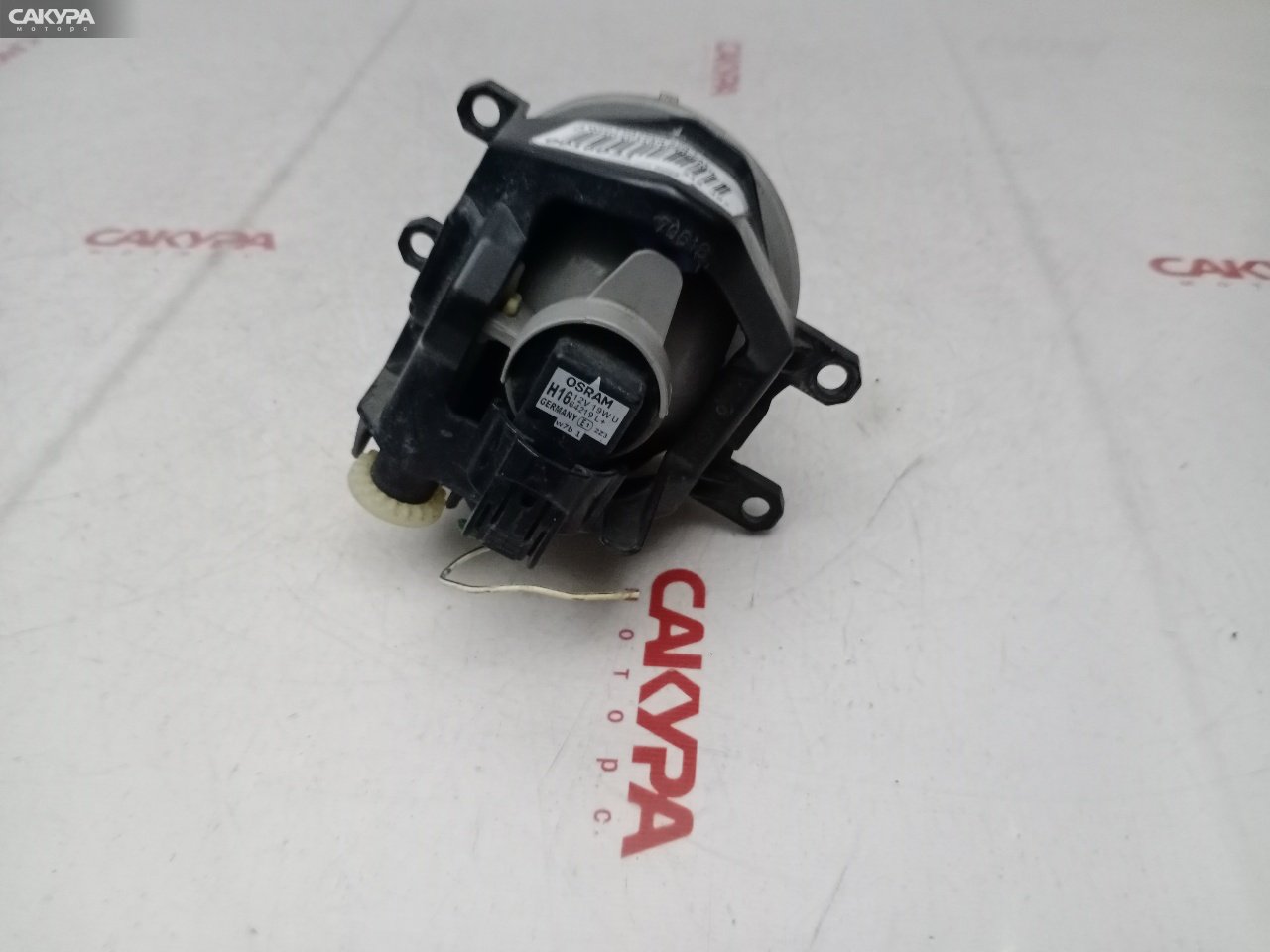 Фара противотуманная правая Toyota Wish ZGE25G 2ZR-FAE 12-580: купить в Сакура Красноярск.