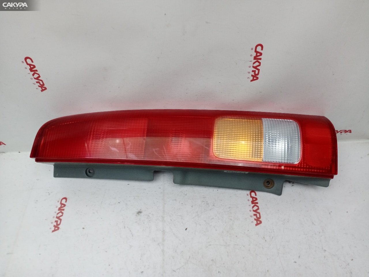 Фонарь стоп-сигнала правый Honda Capa GA4 D15B R2238: купить в Сакура Красноярск.