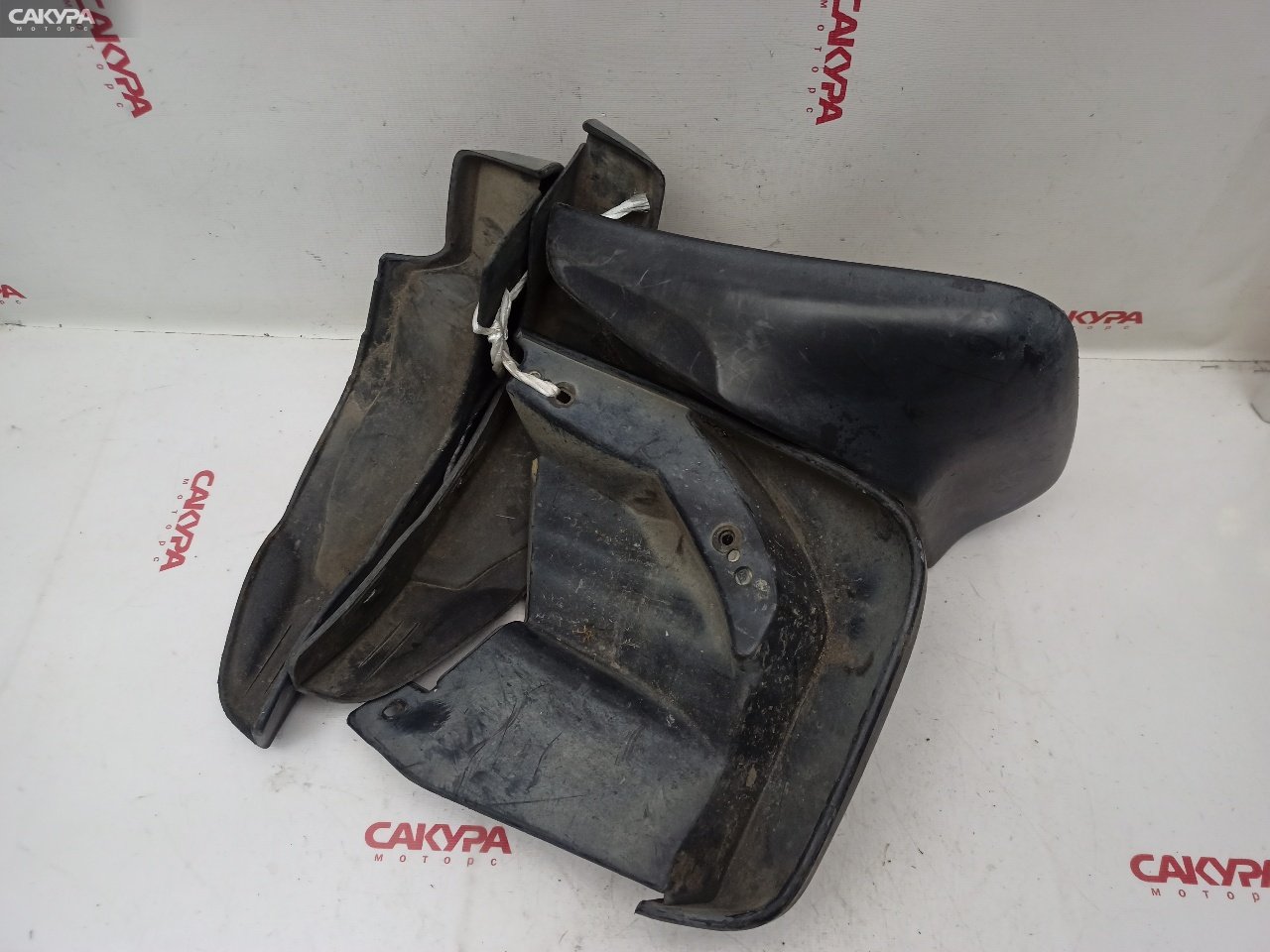Брызговик Honda Civic EU3 D17A: купить в Сакура Красноярск.