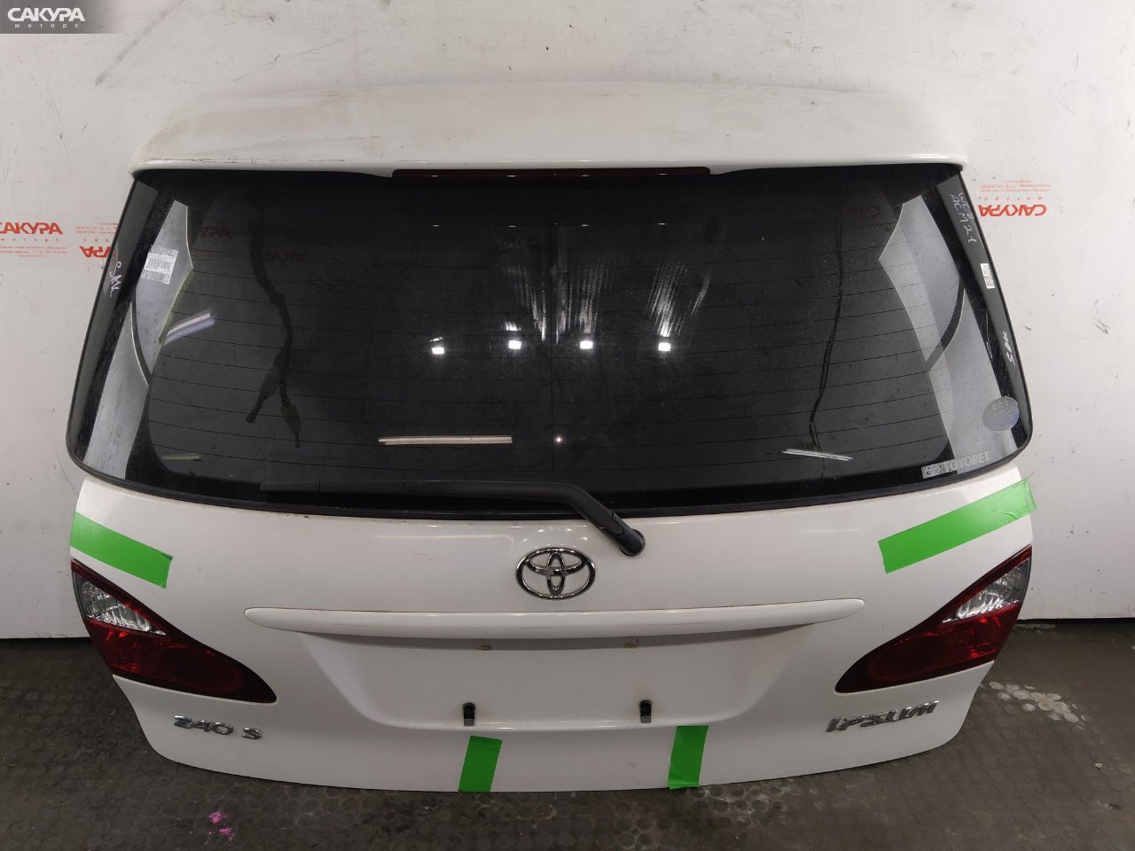 Дверь багажника Toyota Ipsum ACM21W 2AZ-FE: купить в Сакура Красноярск.