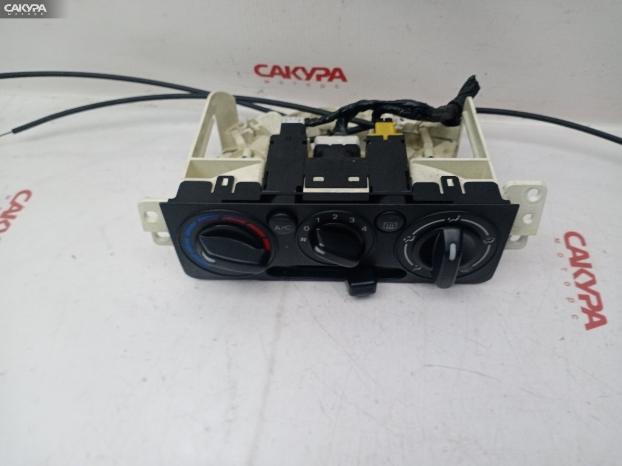 Блок управления климат-контролем Mazda Demio DW3W B3E: купить в Сакура Красноярск.