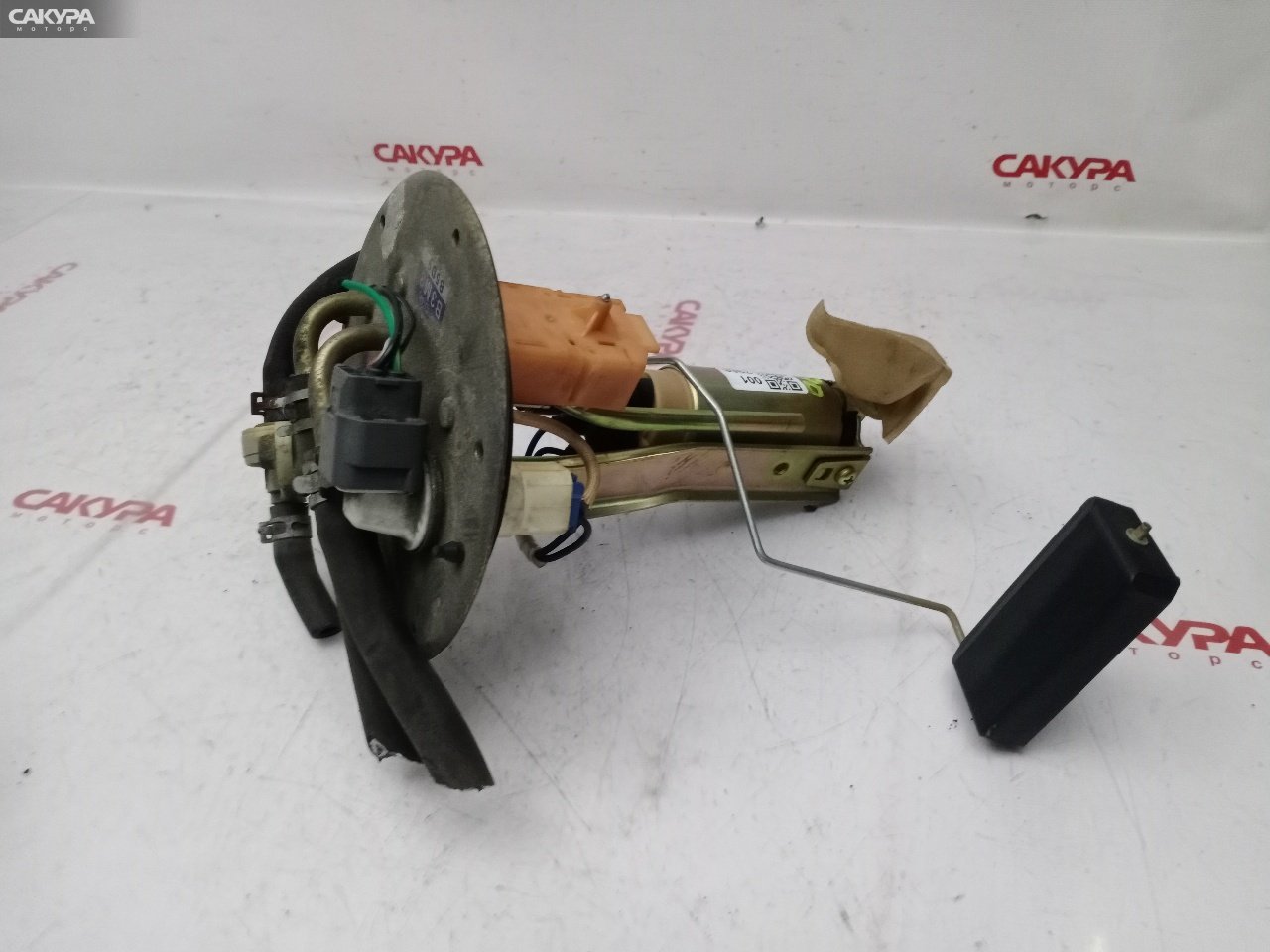 Насос топливный Mazda Demio DW3W B3E: купить в Сакура Красноярск.