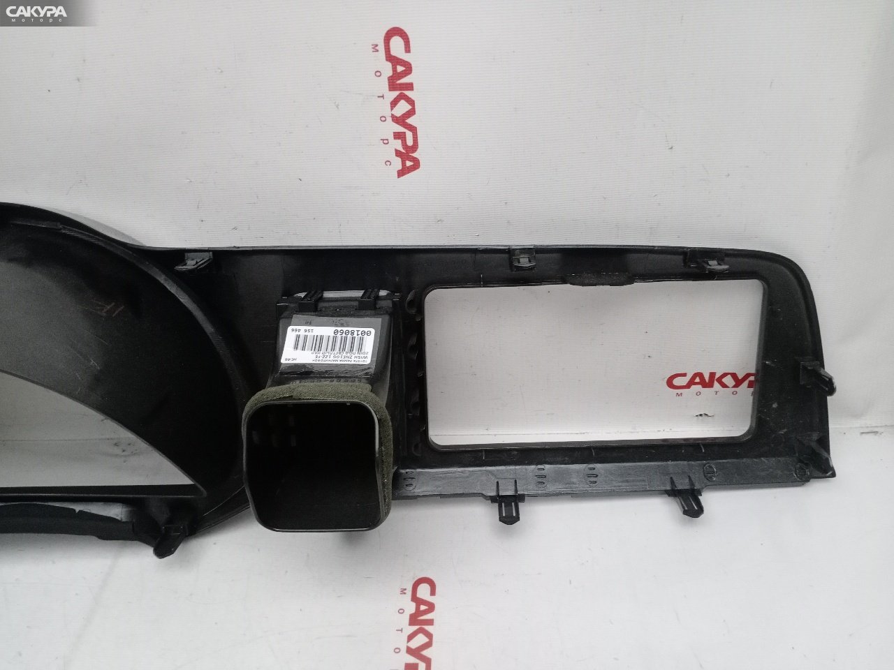 Рамка магнитолы Toyota Wish ZNE10G 1ZZ-FE: купить в Сакура Красноярск.