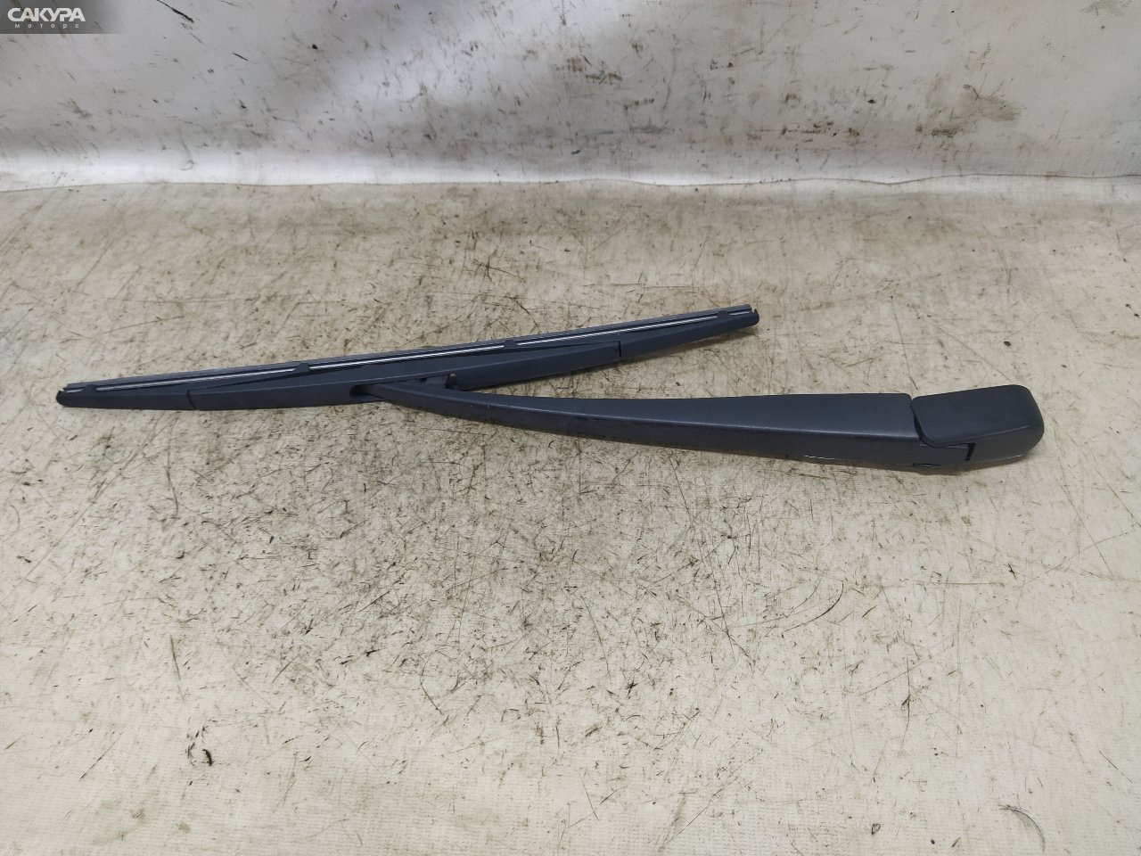 Щетка стеклоочистителя задняя Nissan Serena CC25 MR20DE: купить в Сакура Красноярск.