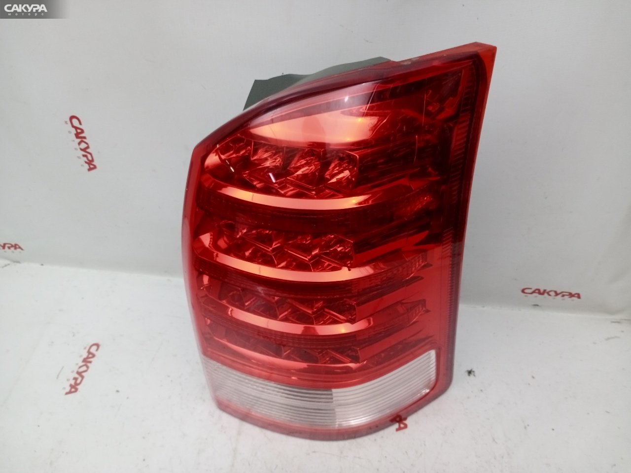 Фонарь стоп-сигнала правый Toyota Wish ZNE10G 1ZZ-FE 68-14: купить в Сакура Красноярск.
