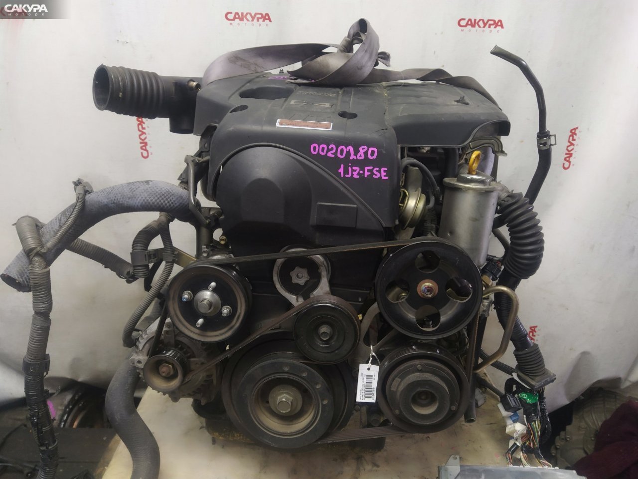 Двигатель Toyota Mark II Blit JZX110W 1JZ-FSE: купить в Сакура Красноярск.