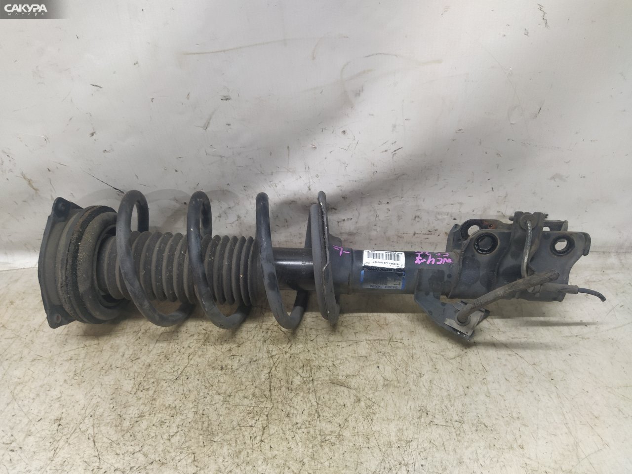 Стойка подвески передняя левая Nissan Serena CC25 MR20DE: купить в Сакура Красноярск.