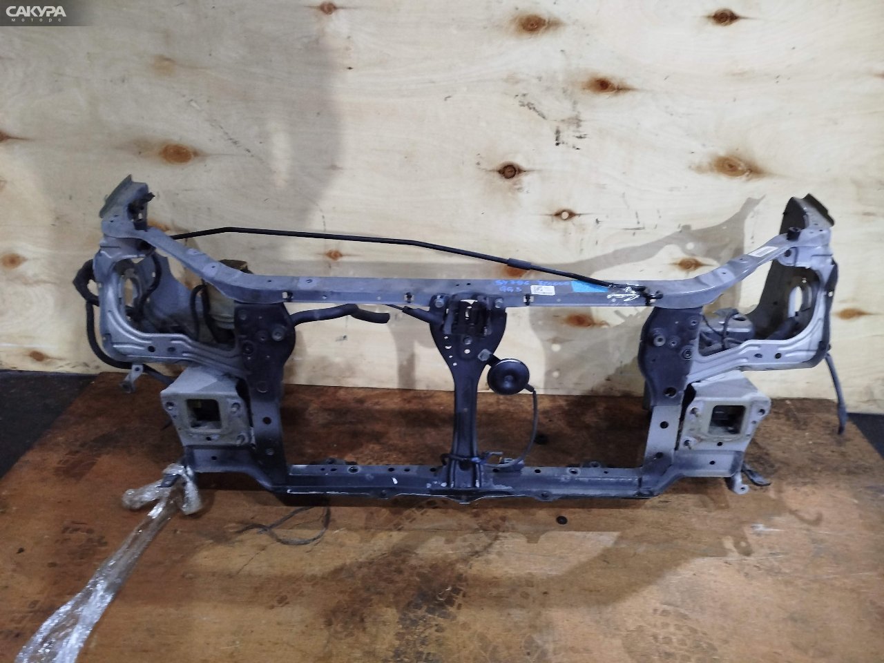 Рамка радиатора Subaru Impreza GG3 EJ152: купить в Сакура Красноярск.