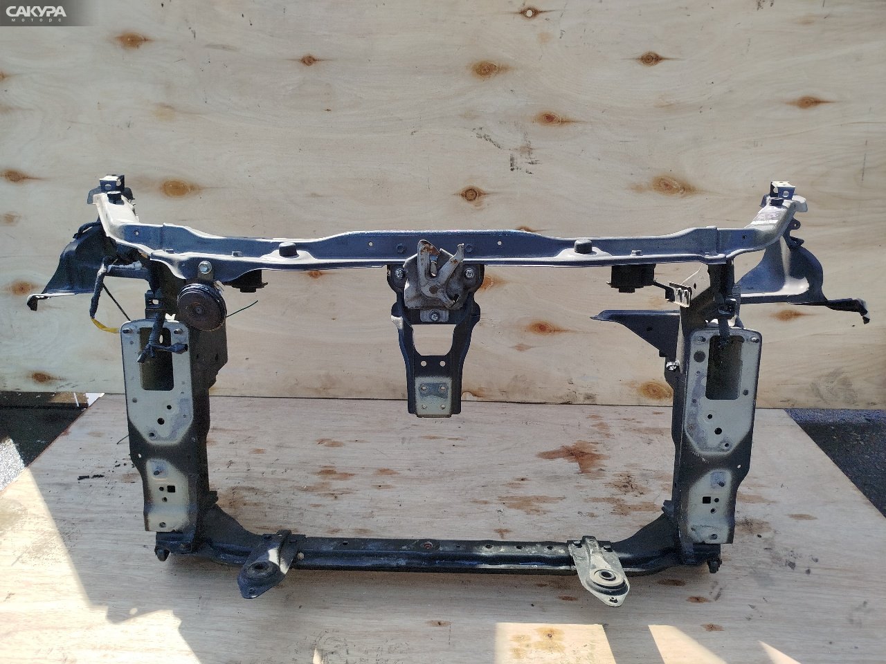 Рамка радиатора Suzuki SX4 YB11S M15A: купить в Сакура Красноярск.