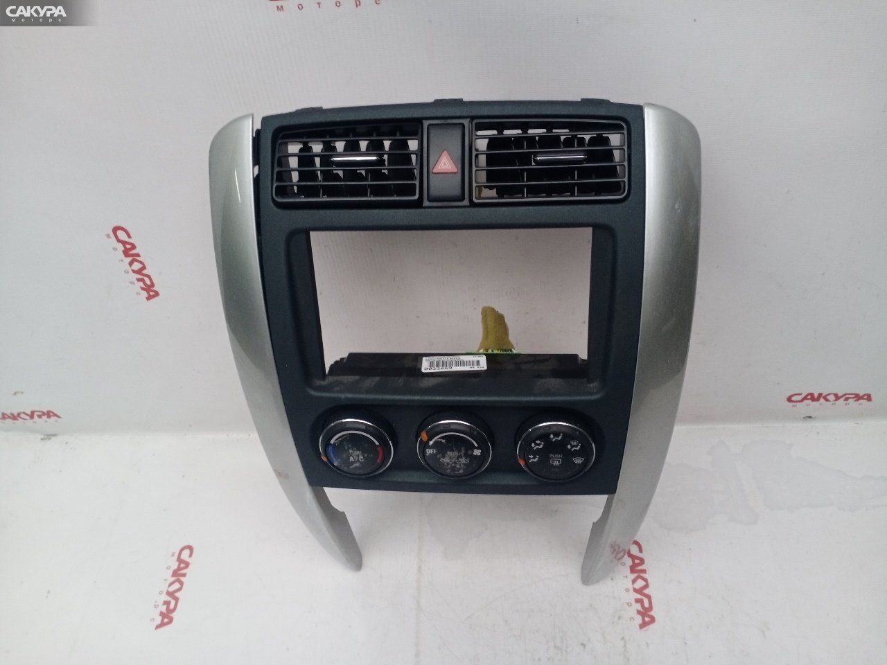 Блок управления климат-контролем Suzuki Aerio RA21S M15A: купить в Сакура Красноярск.