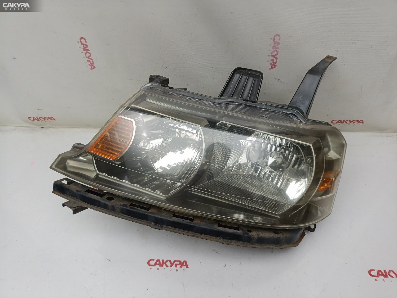 Фара левая Honda Stepwgn RF5 K20A P3589: купить в Сакура Красноярск.
